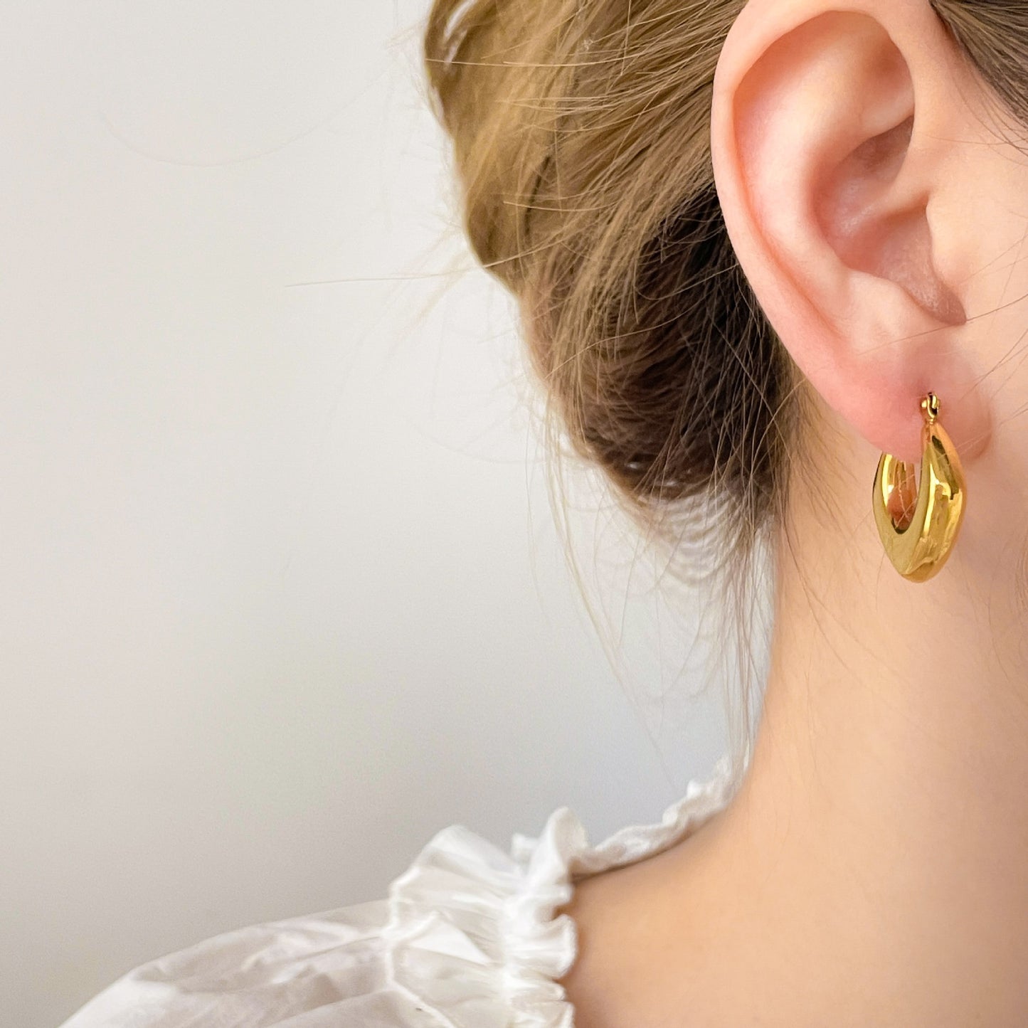 Club square hoops earrings