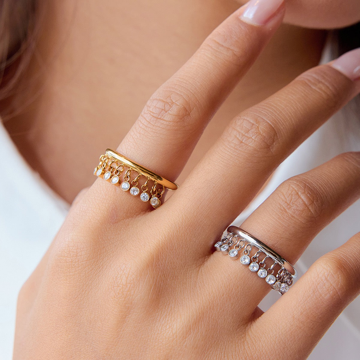 Dangling rocky rings