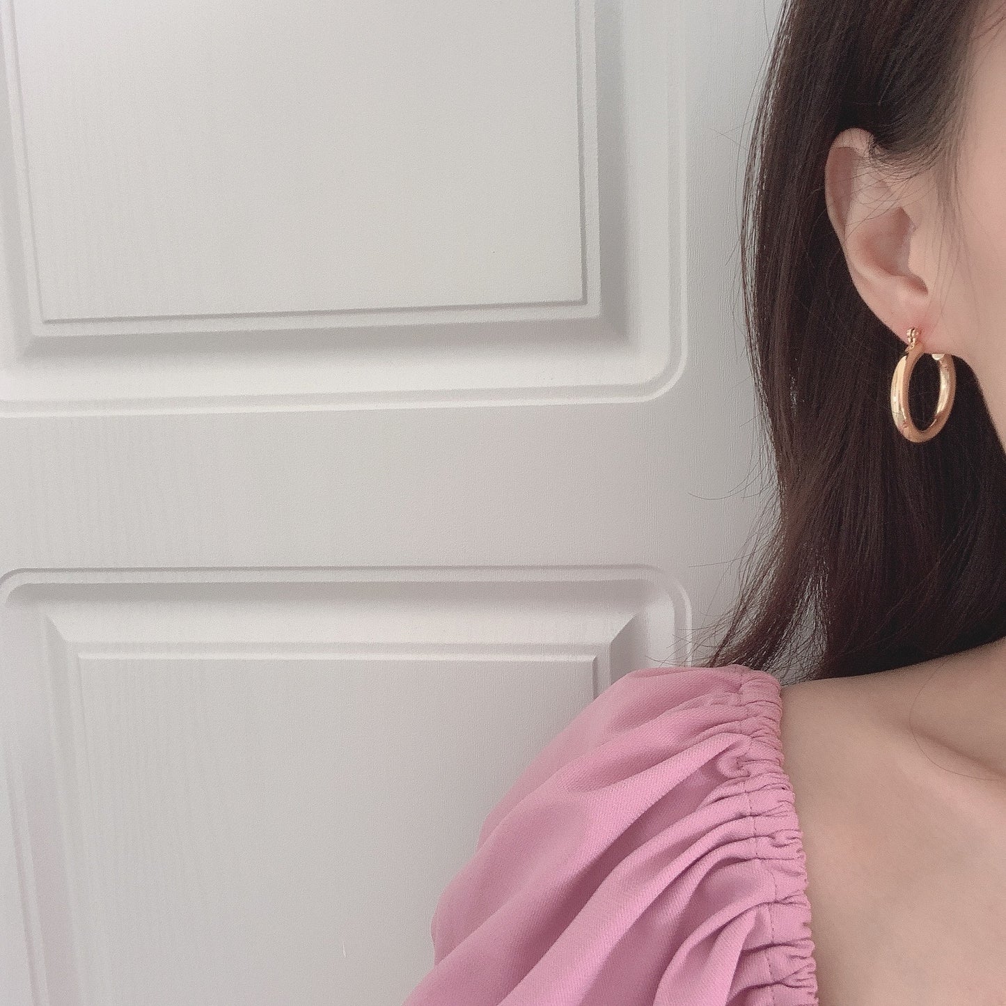 Classic round hoop earrings