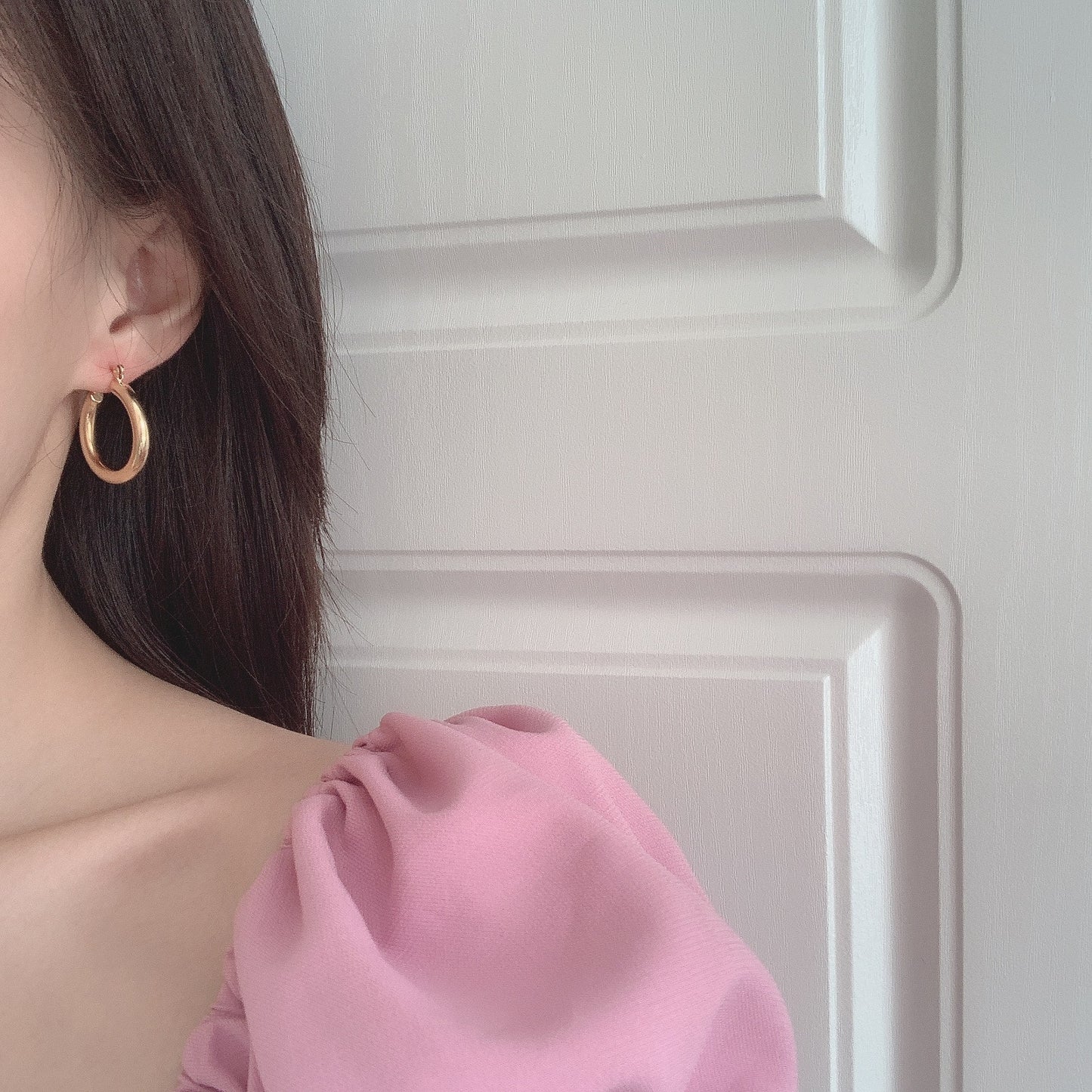 Classic round hoop earrings