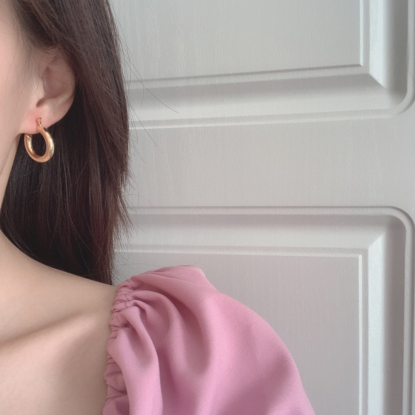 Classic round hoop earrings