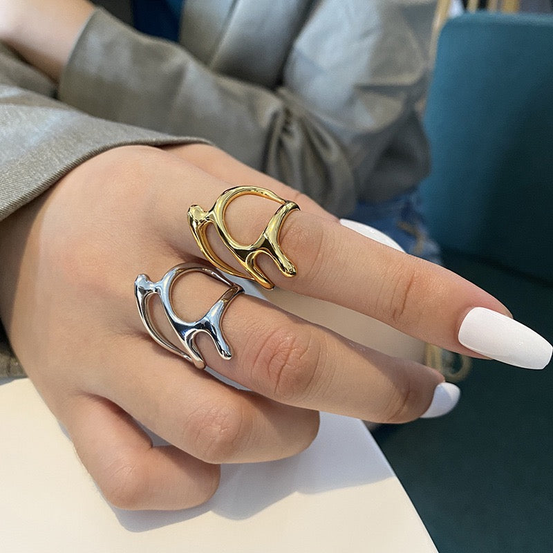 Bukrah abstract ring