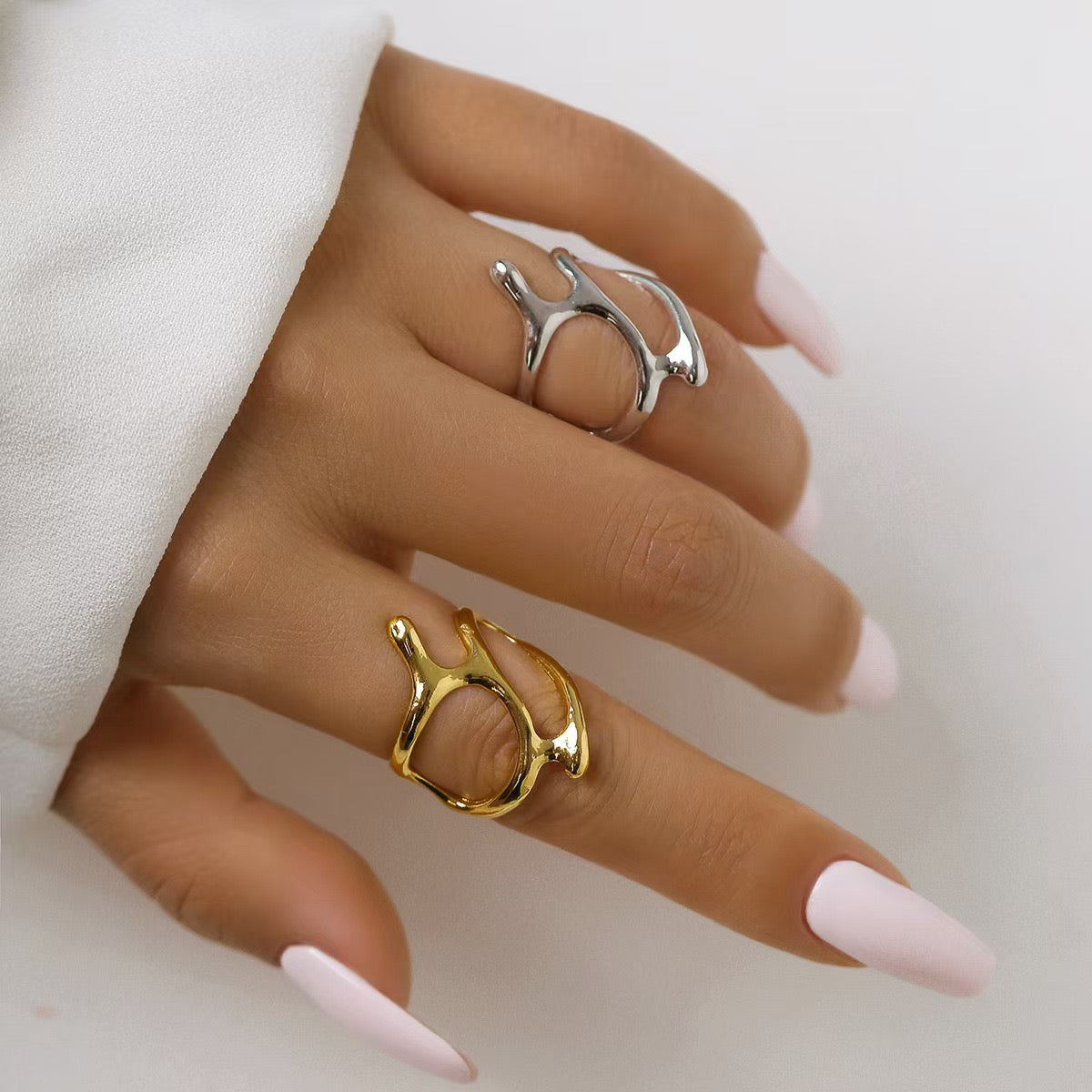 Bukrah abstract ring