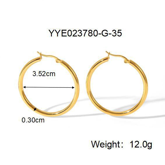 Plain classic hoops earrings