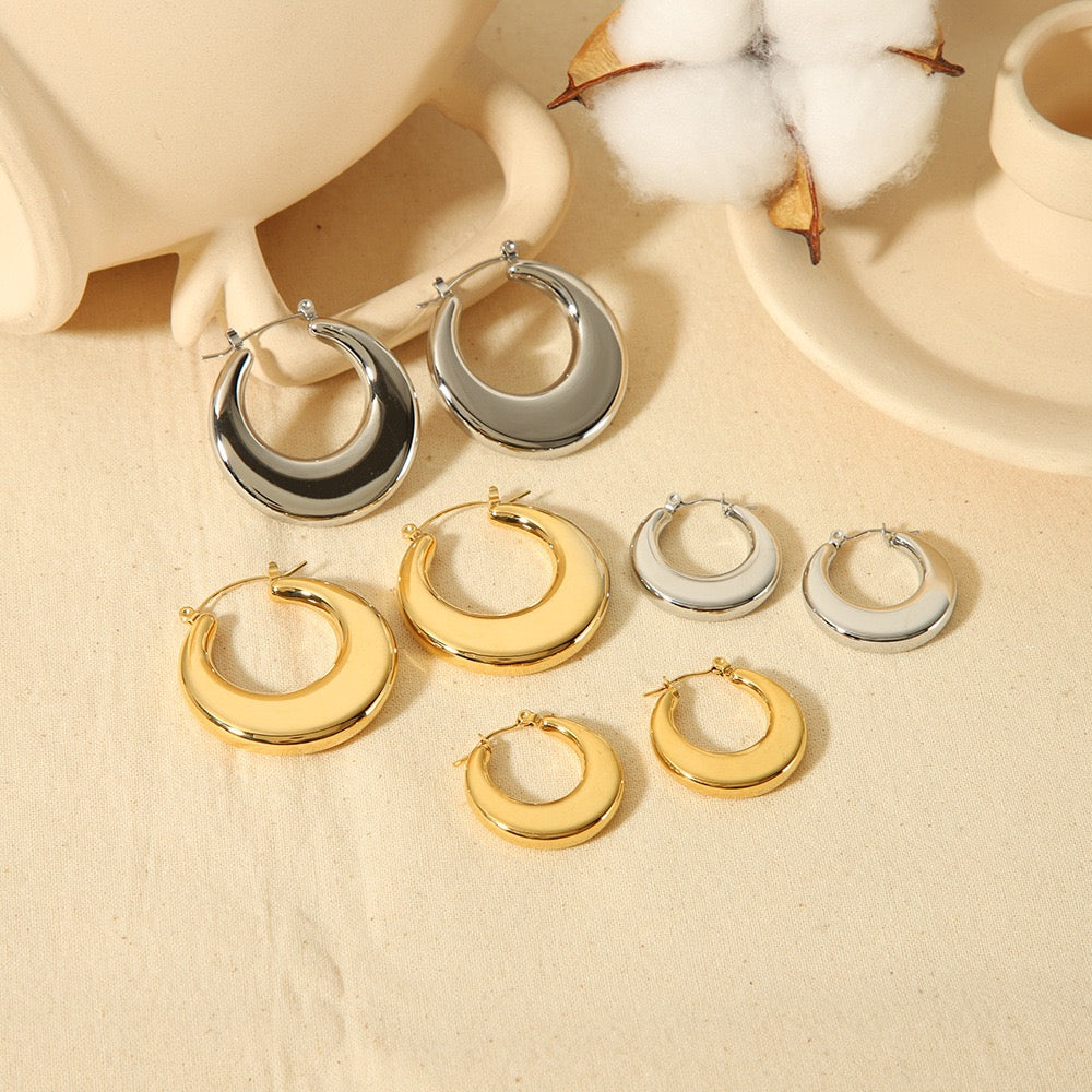 Flat chubby hoop earrings