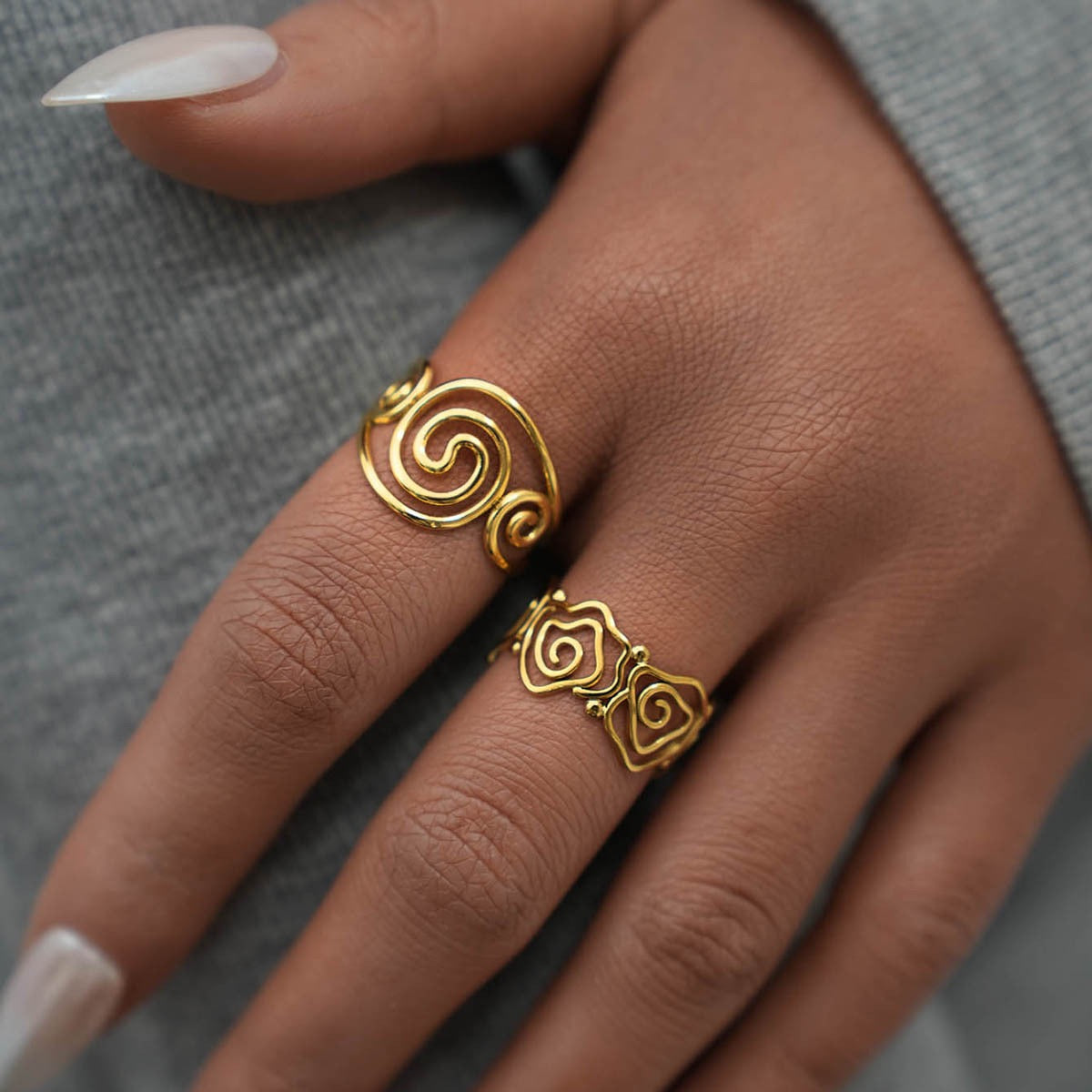 Lines swirl rose rings