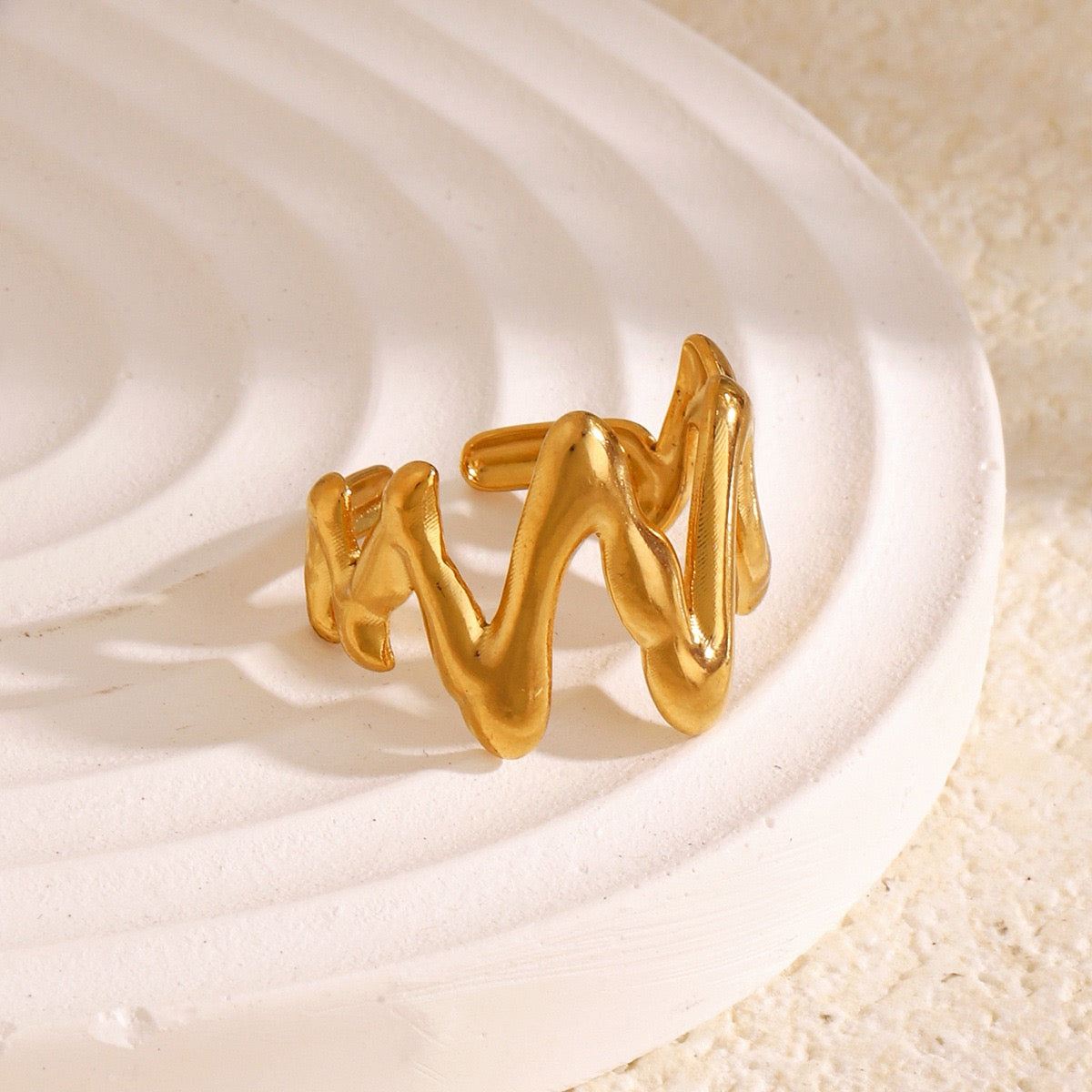 Major wave rings