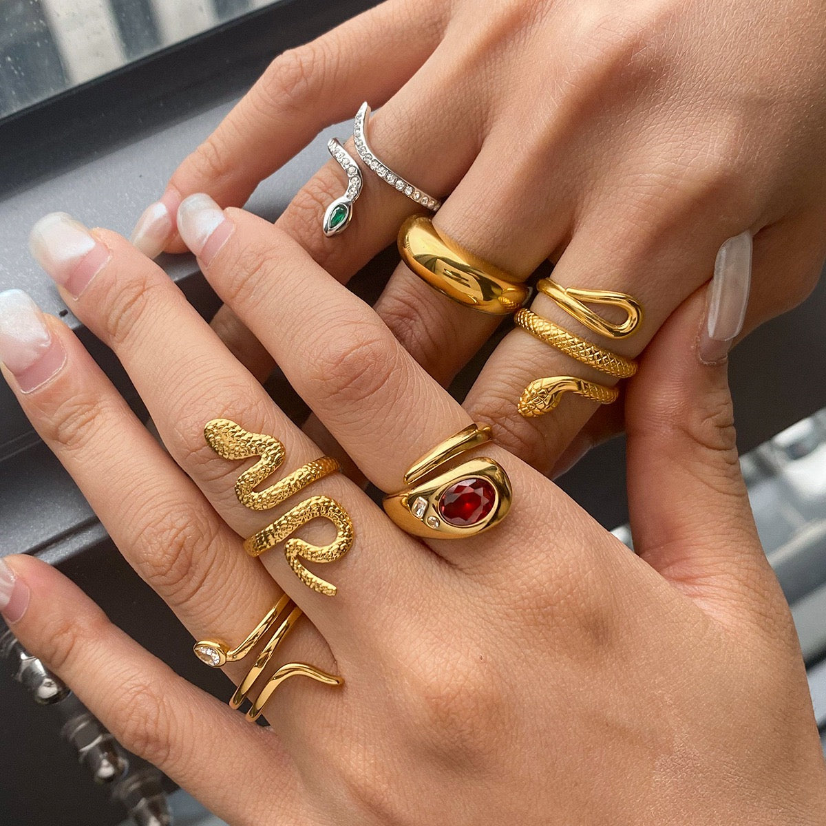 Snake circul ring