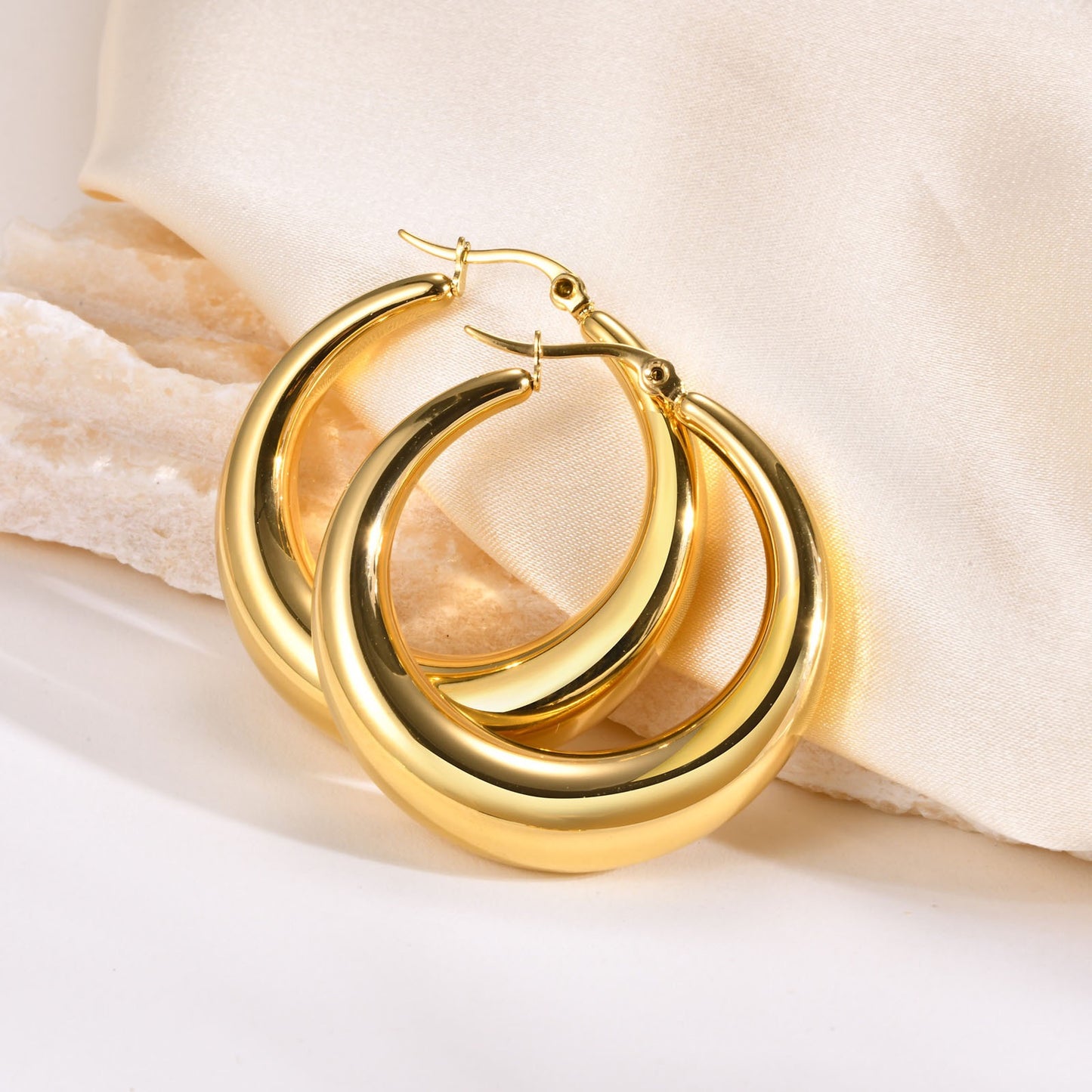 Chubby hoops earrings