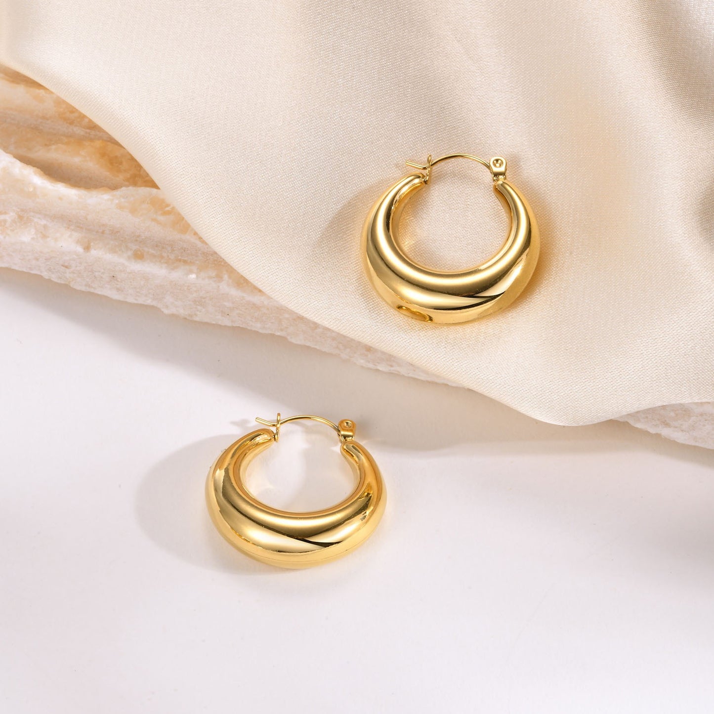 Chubby hoops earrings