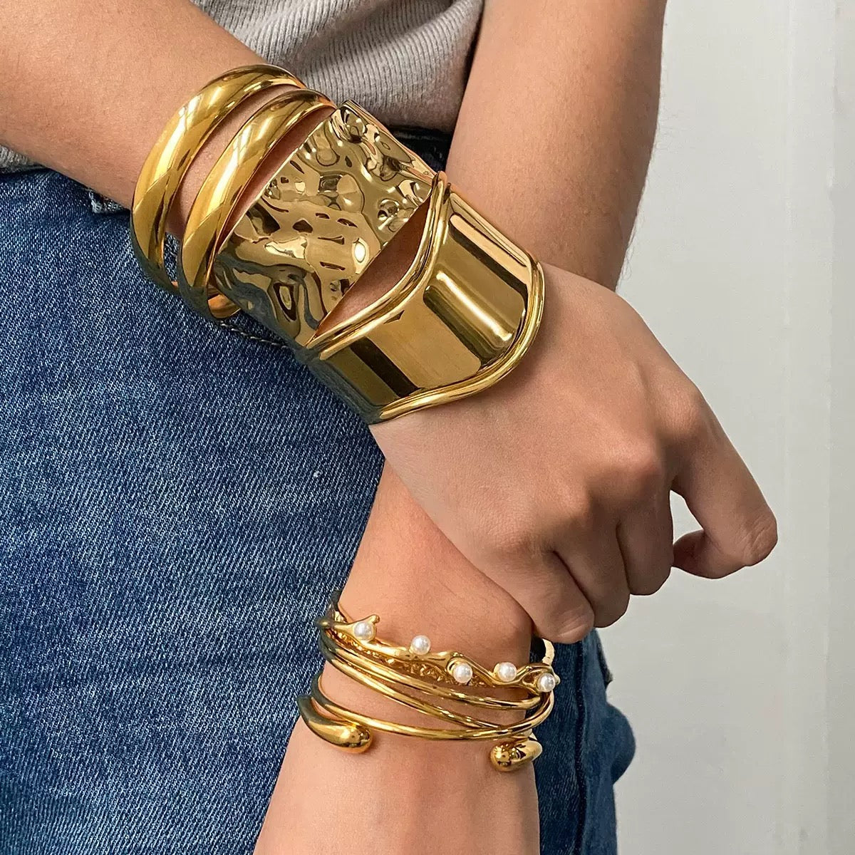 Kara branch bangle