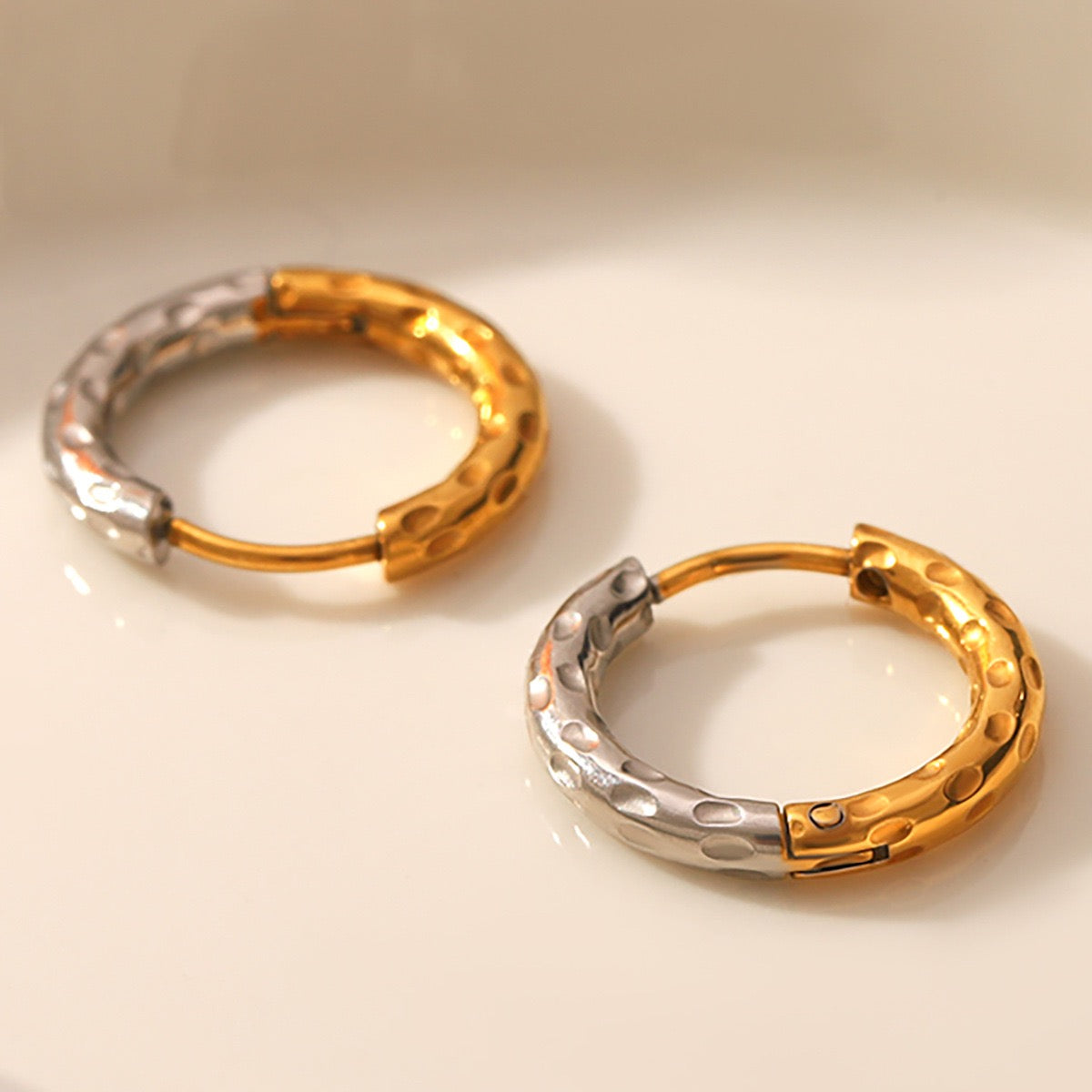 Two tones dainty hoops earrings