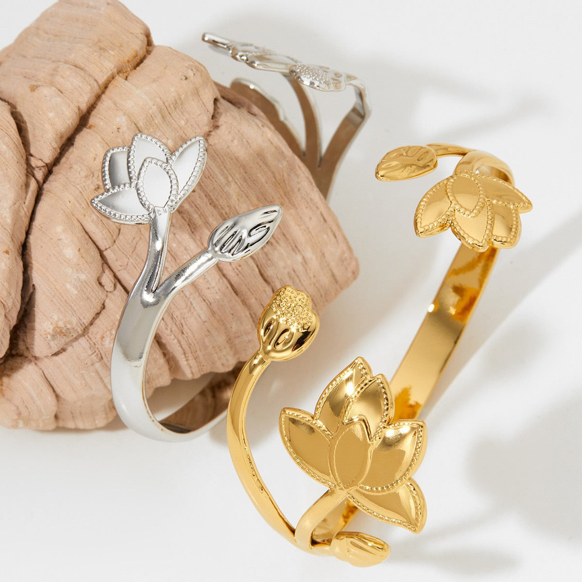 Mongolia flower bangle