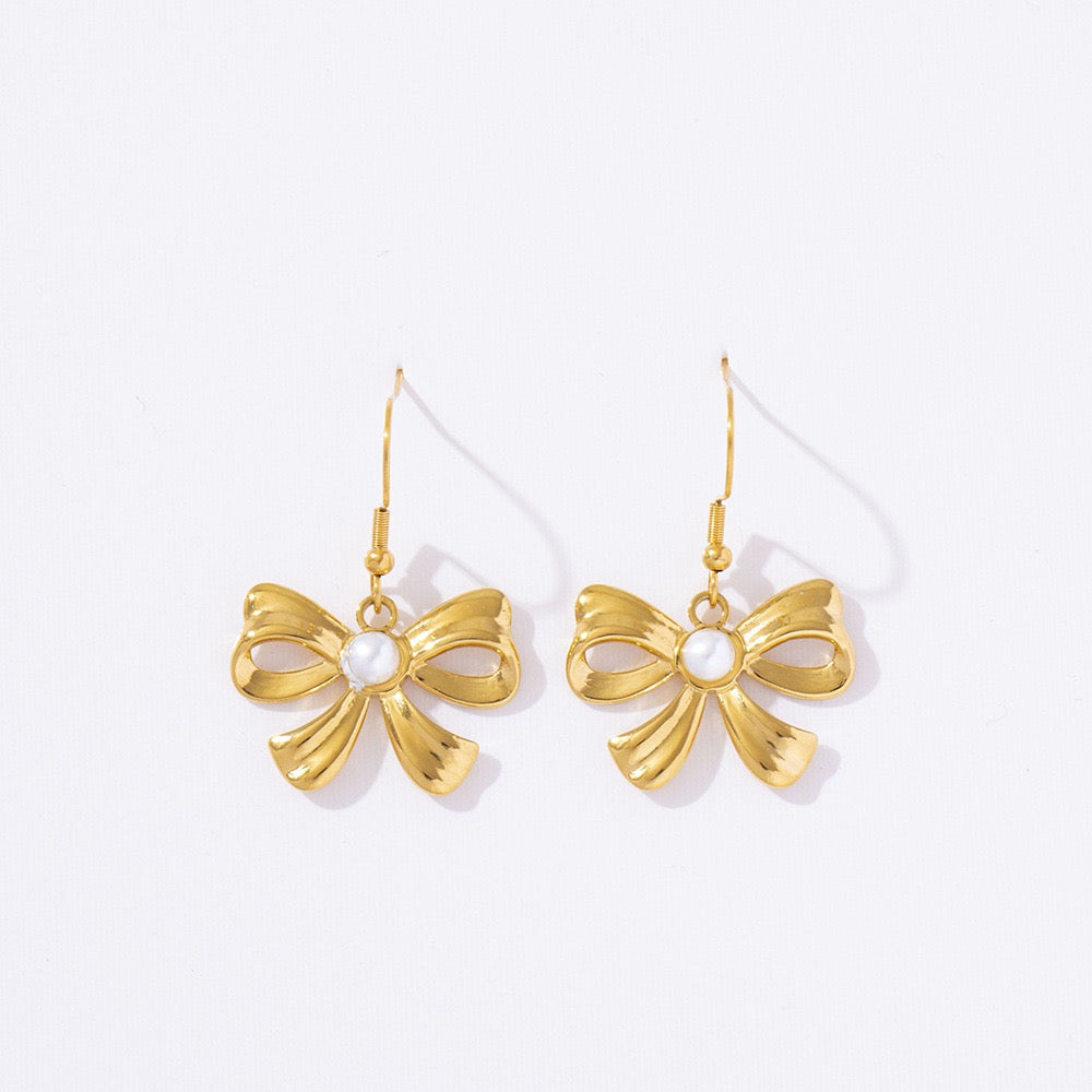 Maple Bow earrings collection