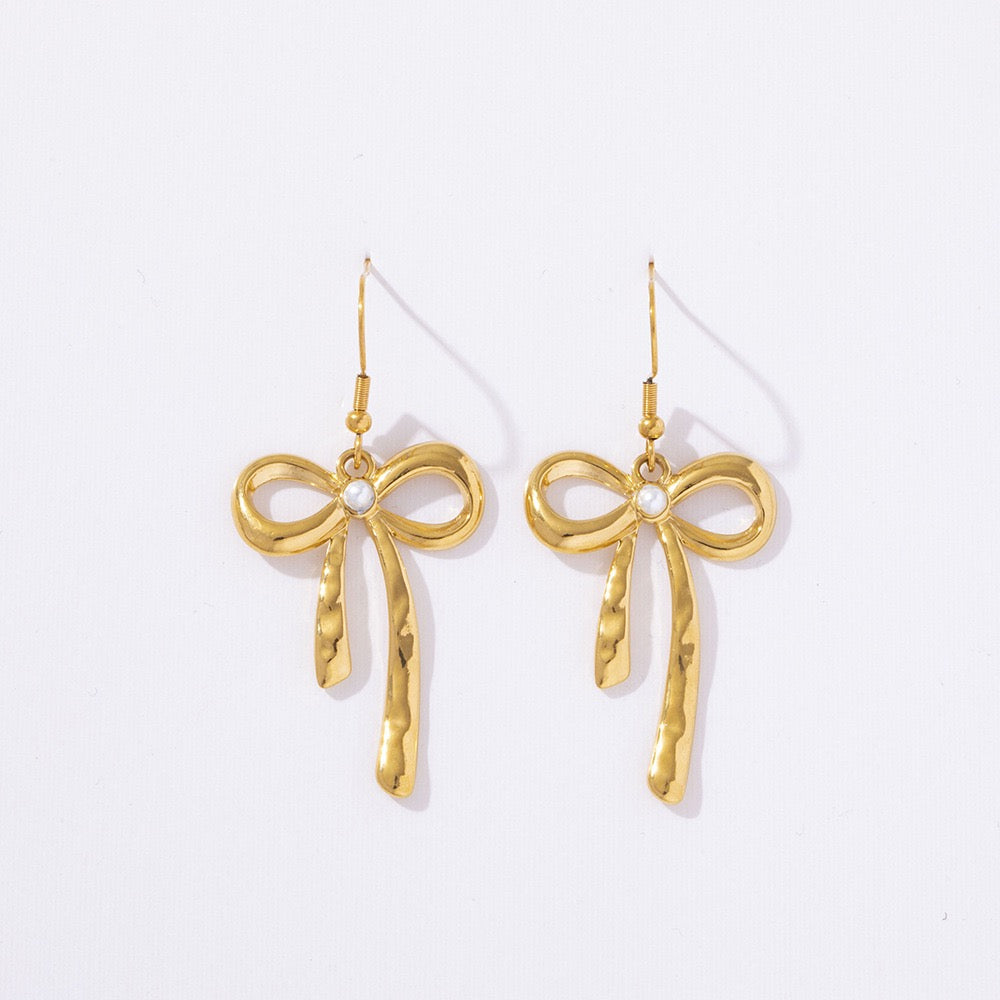 Maple Bow earrings collection