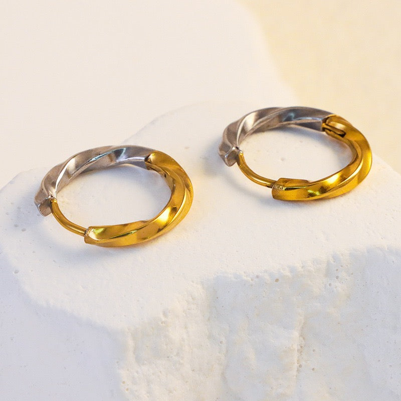 Two tones dainty hoops earrings
