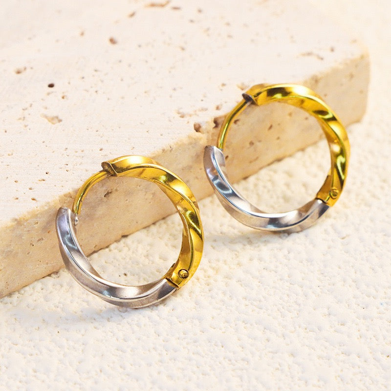Two tones dainty hoops earrings
