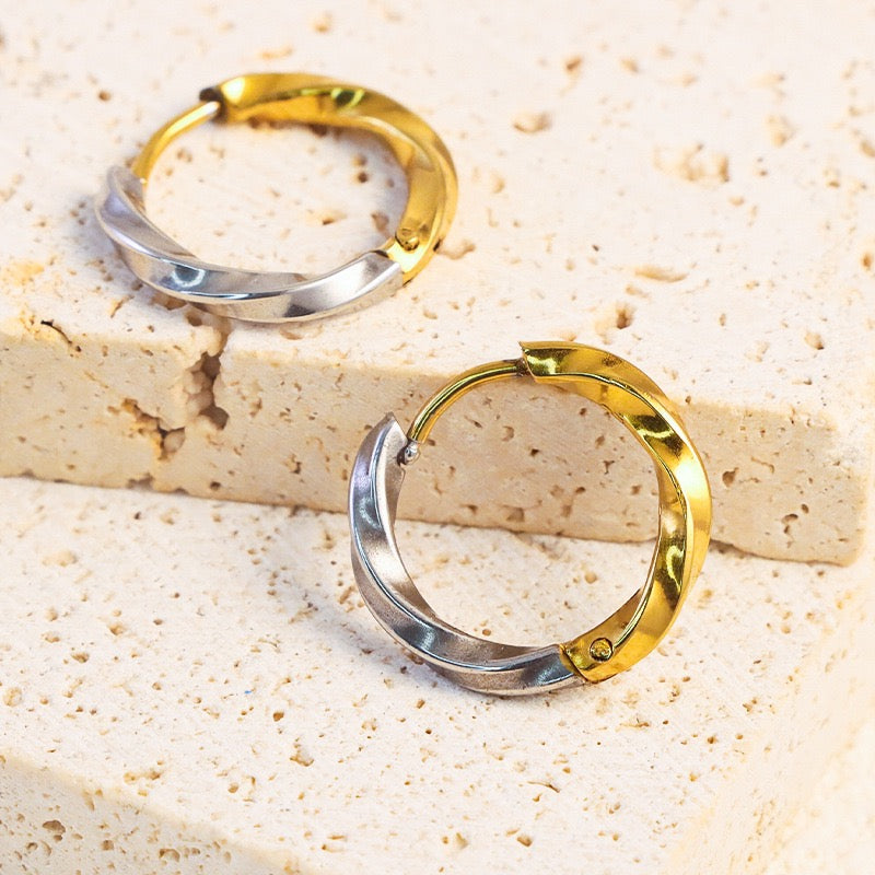 Two tones dainty hoops earrings