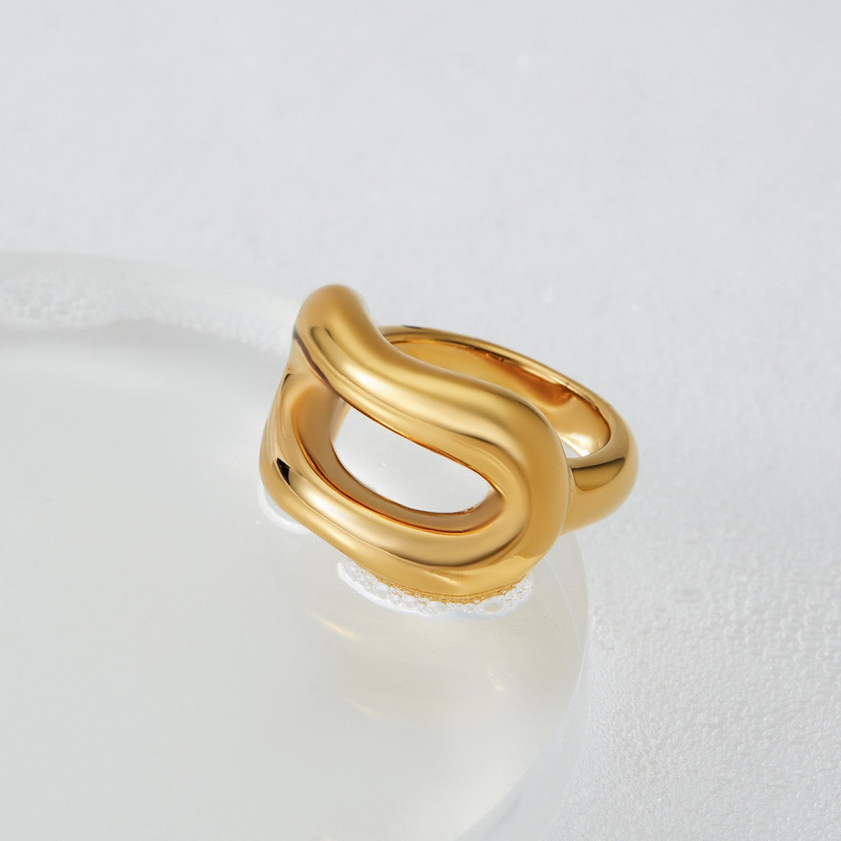 Ravine hoop rings