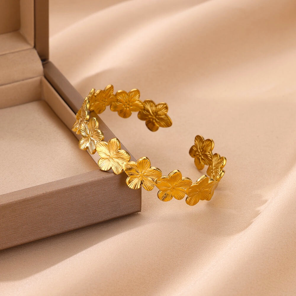 Cute flower bangles