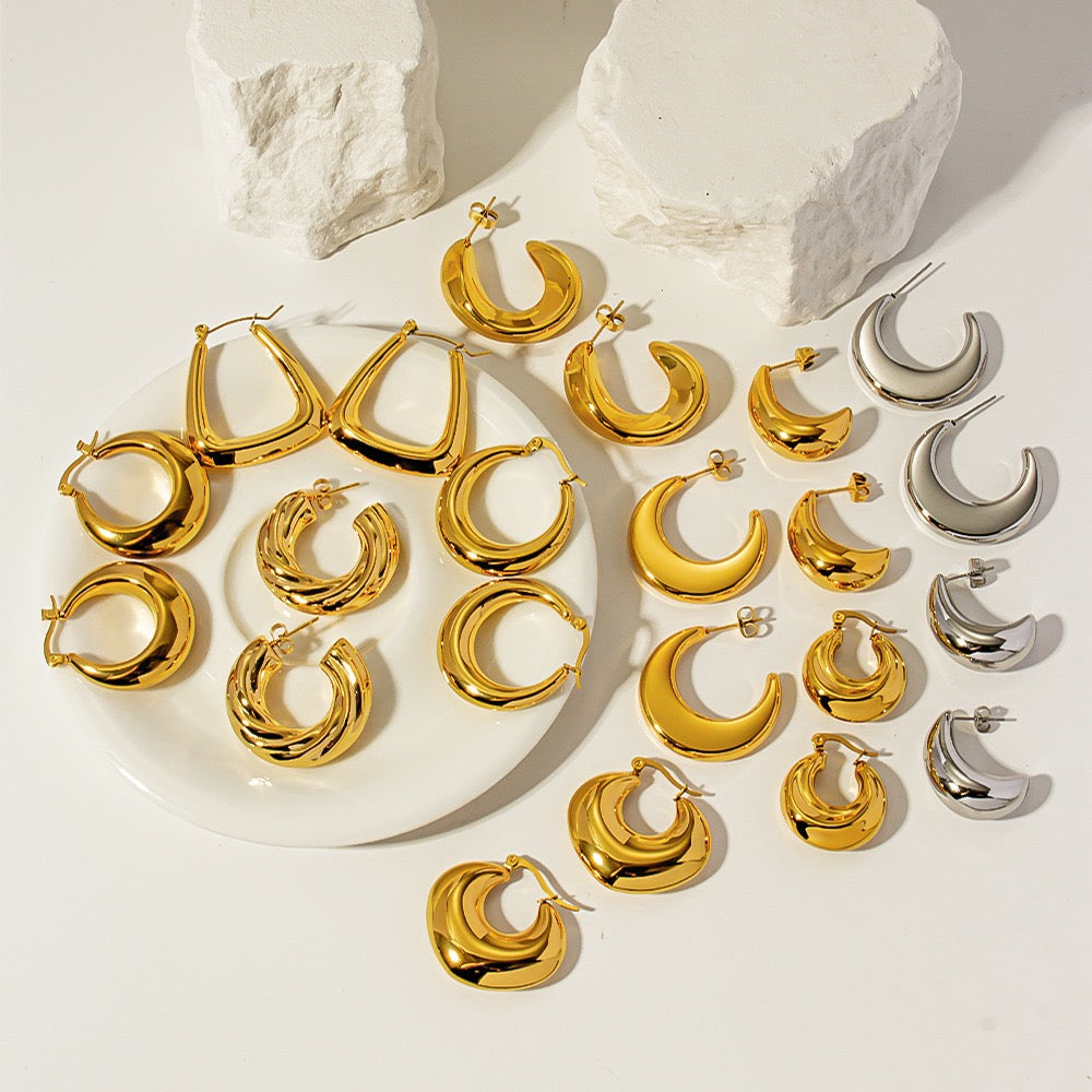 Classic hoops earrings