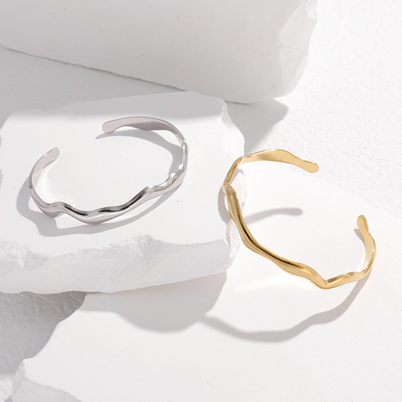 Wave bangles