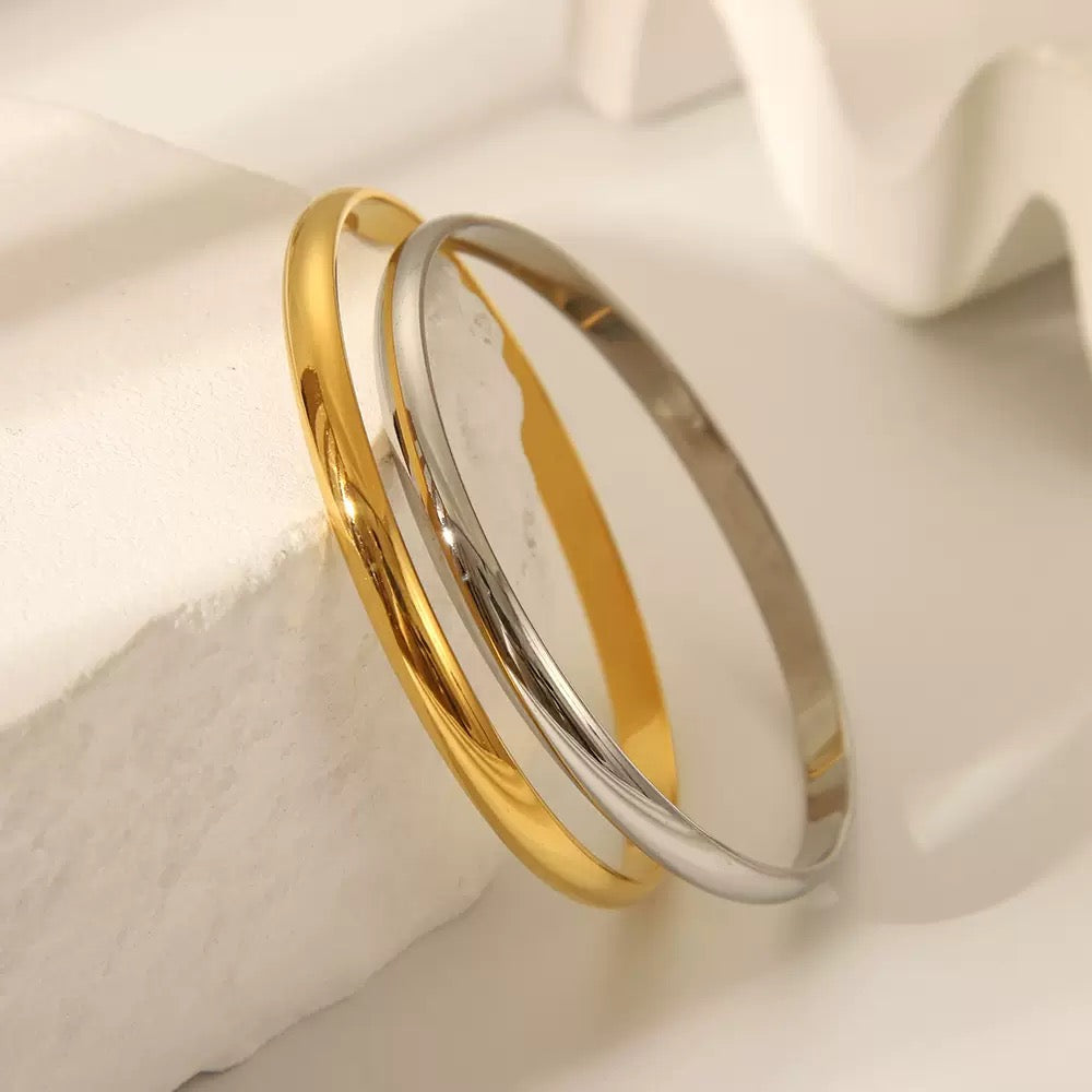 Classic bangles