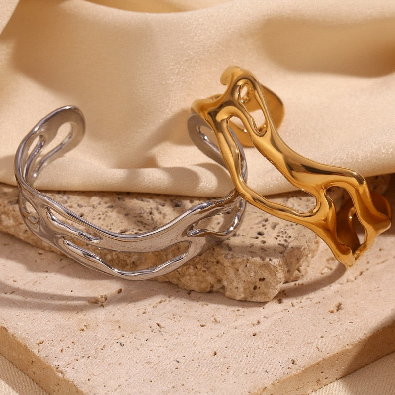Hallow bangles