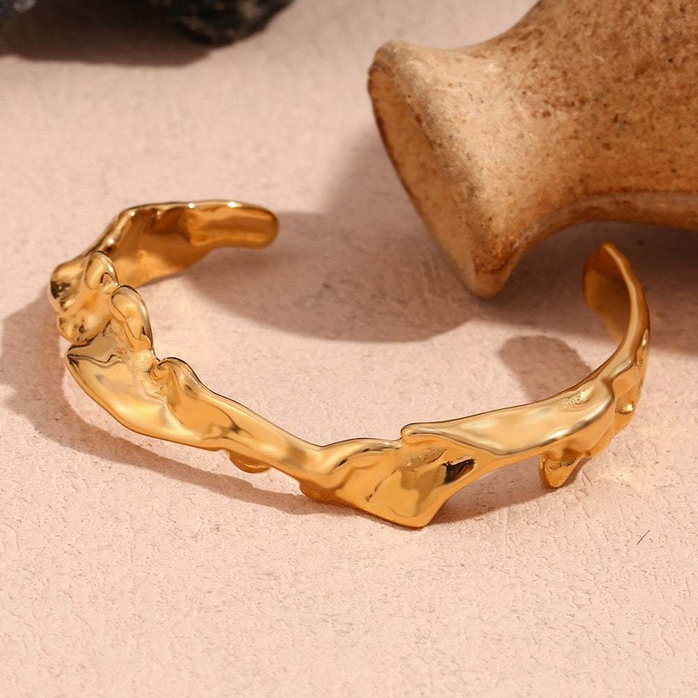 Melting lava bangle