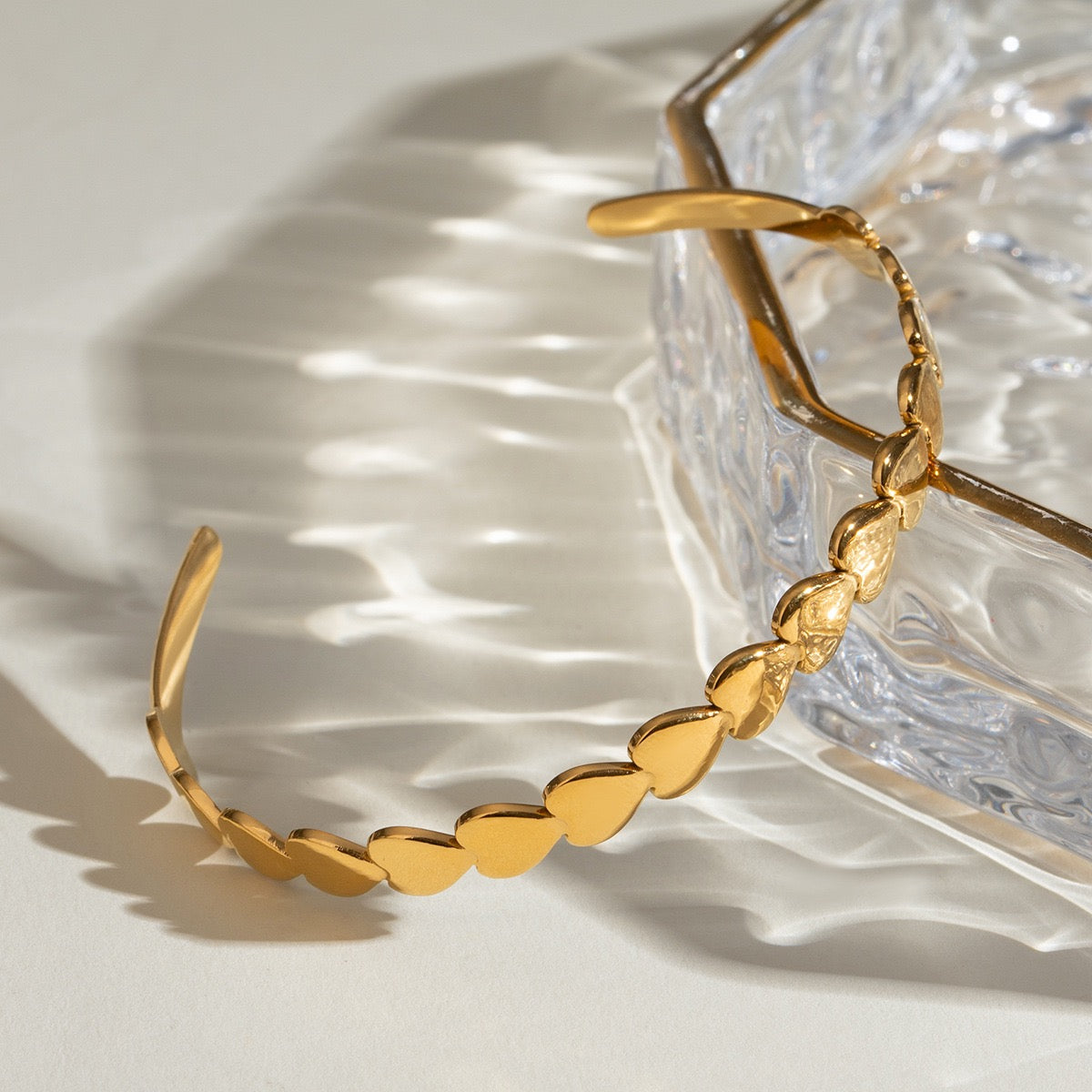 Heart open bangle