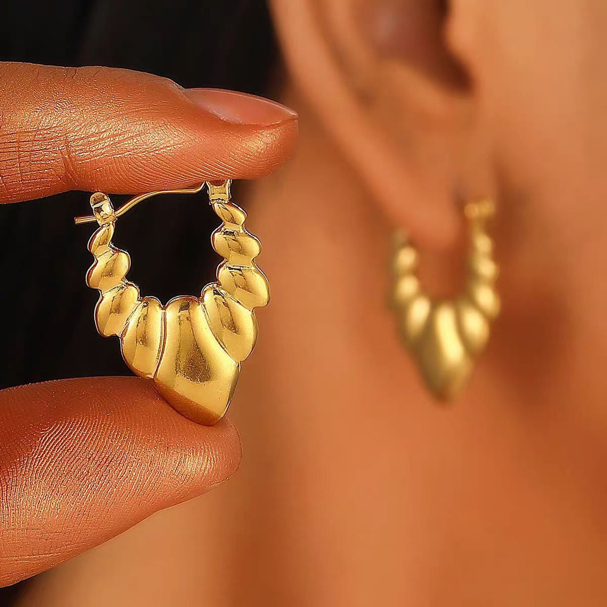 Lisa hearts hoops