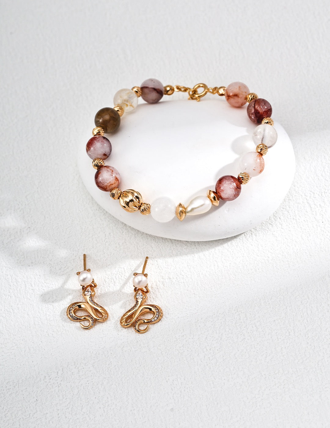 Red crystal pearl bracelet