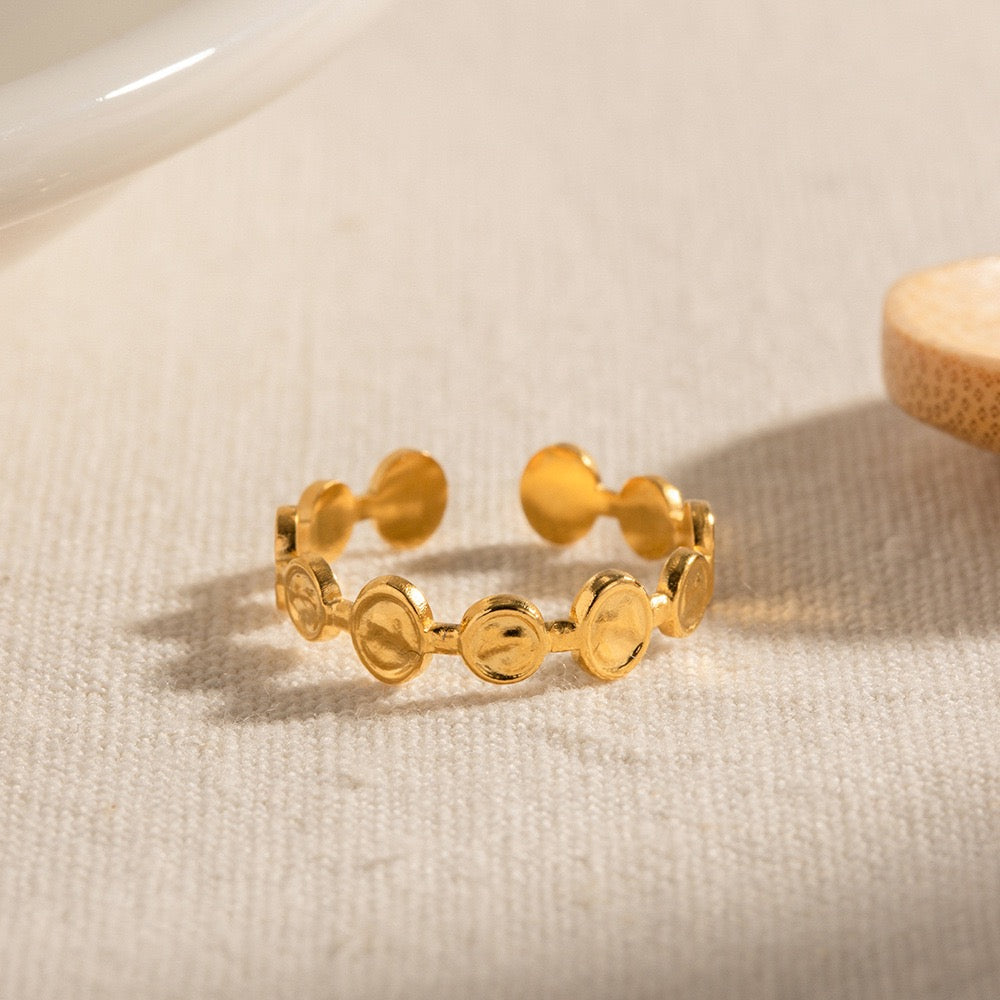 Circular quay ring