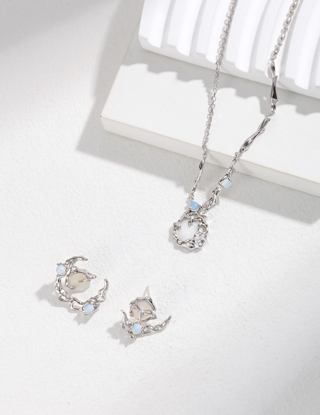 Moon stone dream set earrings