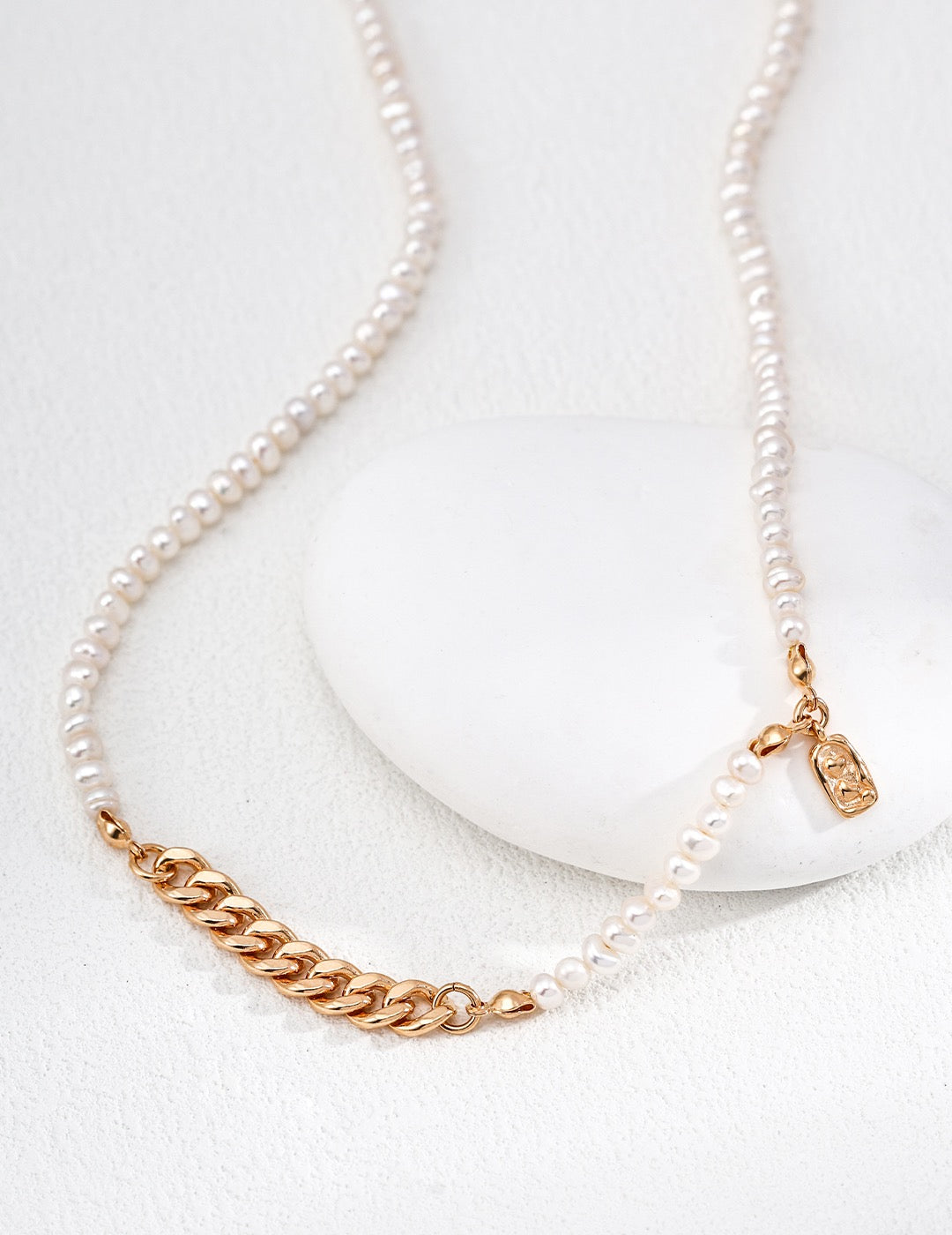 Chains Pearl set