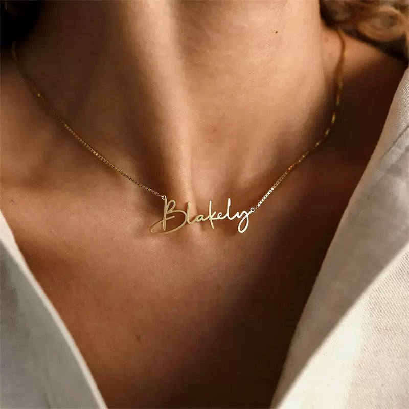 A customized name necklace sterling silver