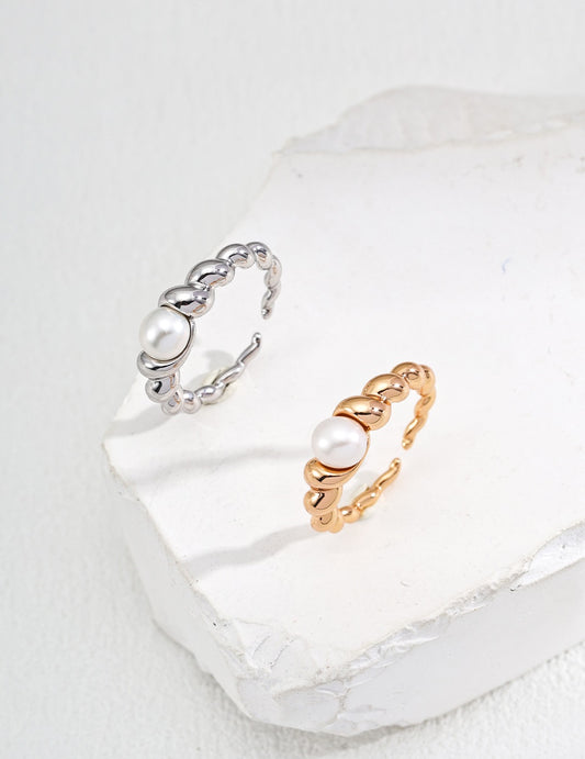 Treasure hunt pearl ring