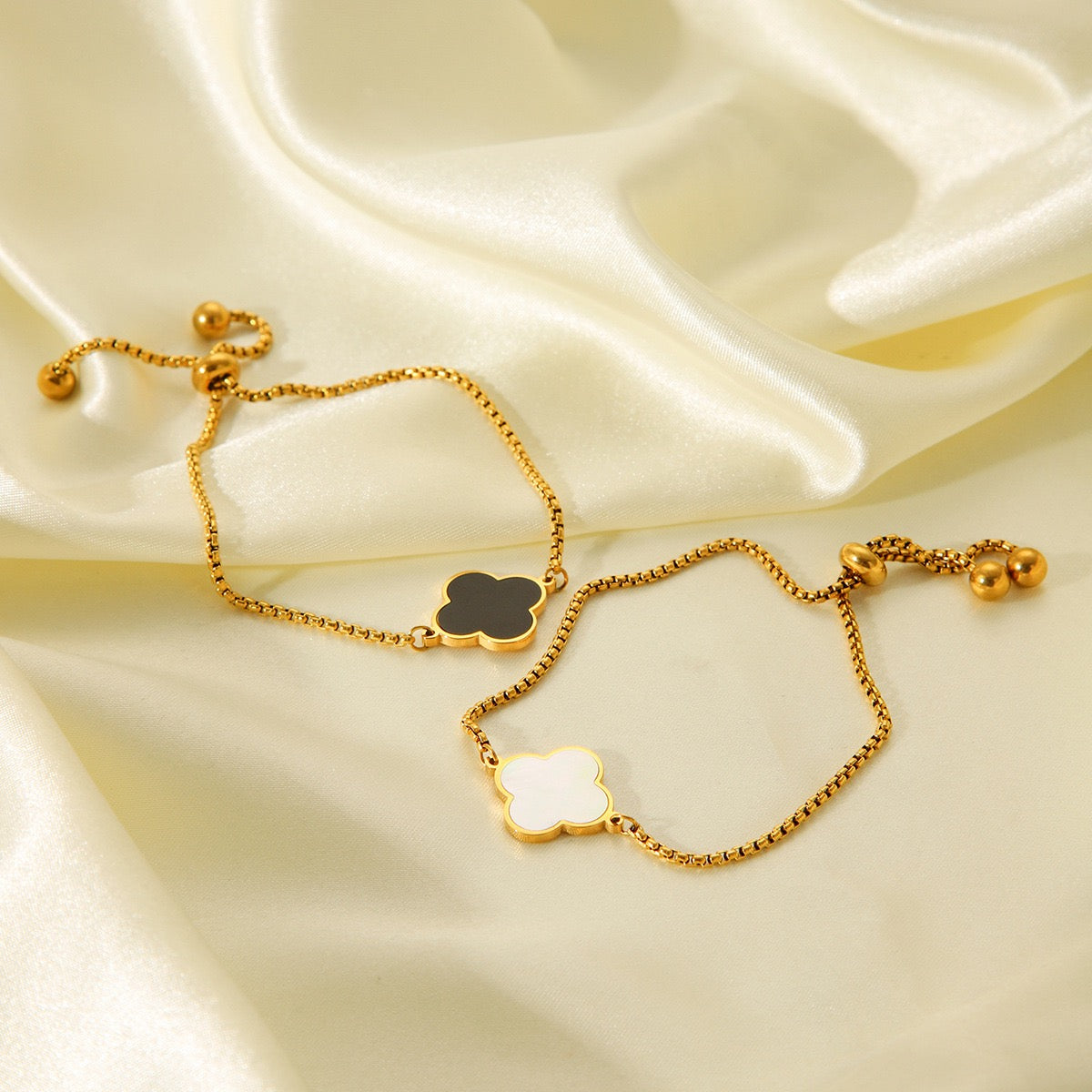 Clover bracelet