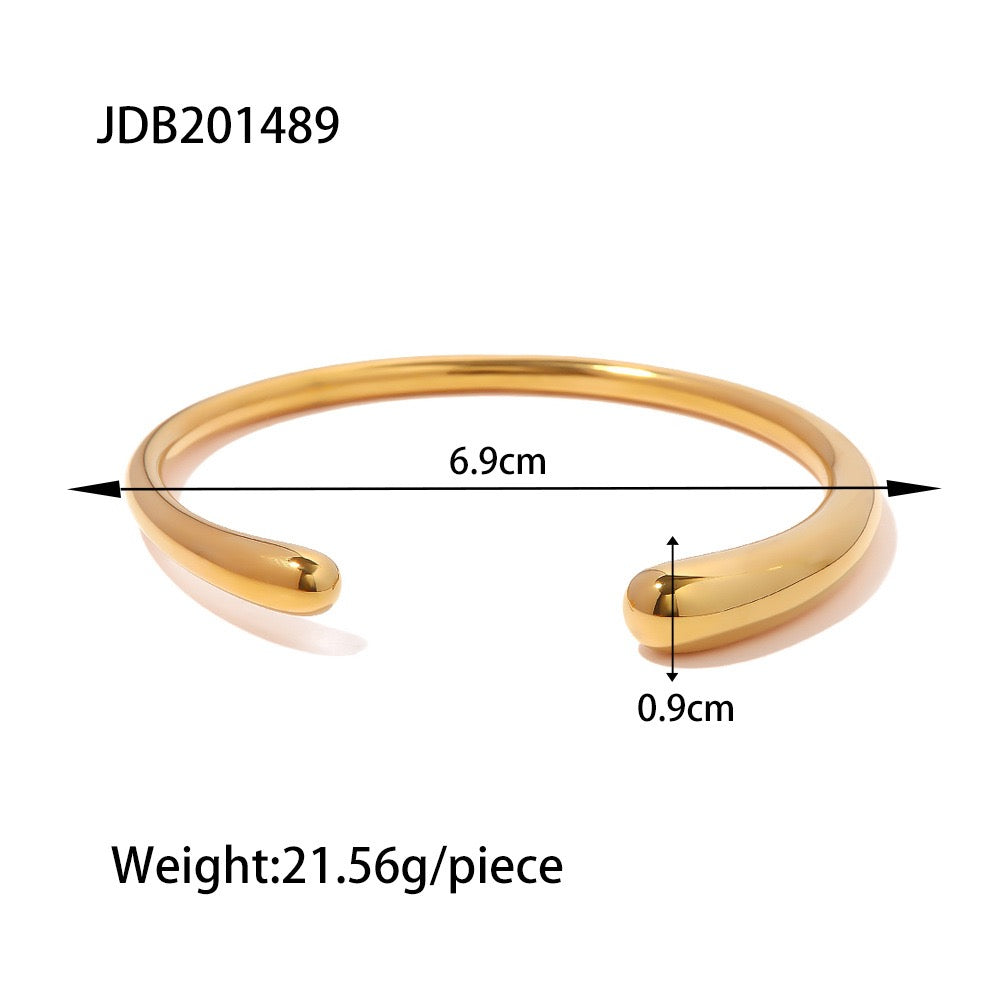 Open curvy bangles