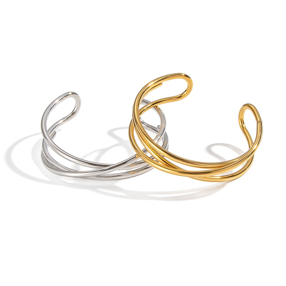 Open lines bangle