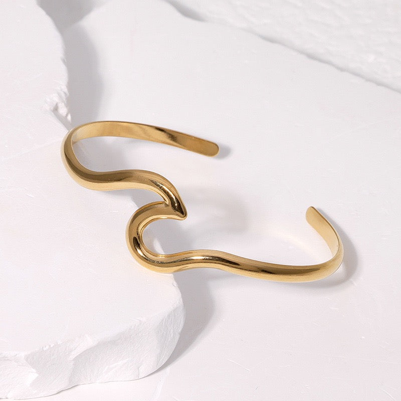 Wave bangles