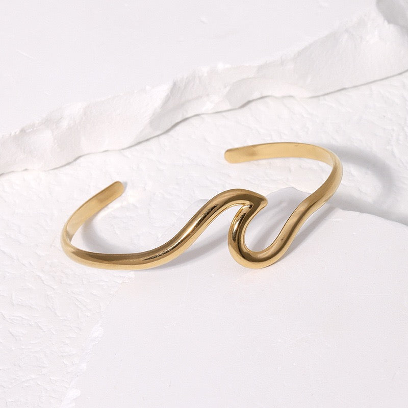 Wave bangles