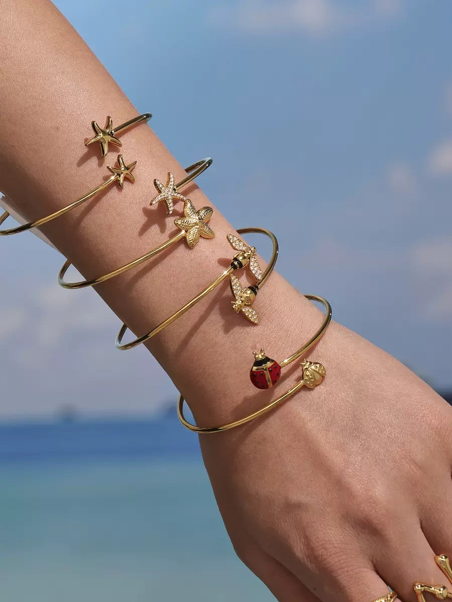 Dainty starfish bangle