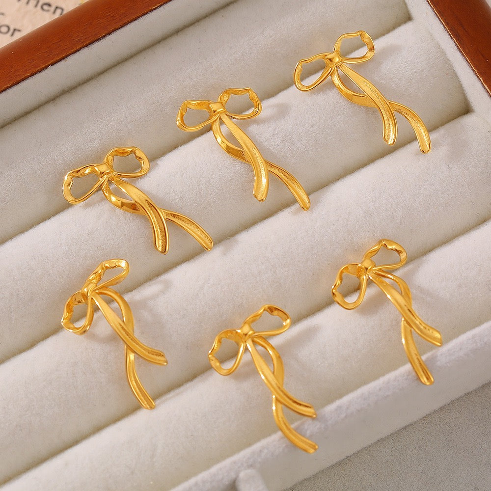 Nikitania bow earrings