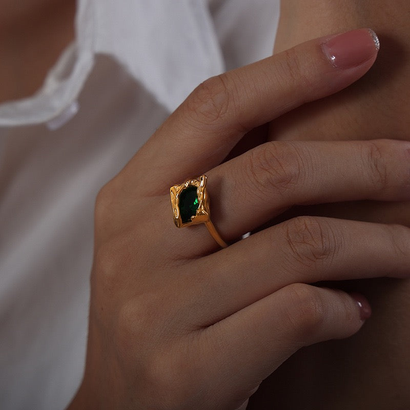 Suga rock rings