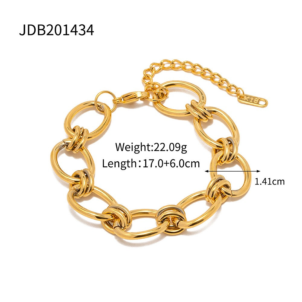 Elisa hoop chains set