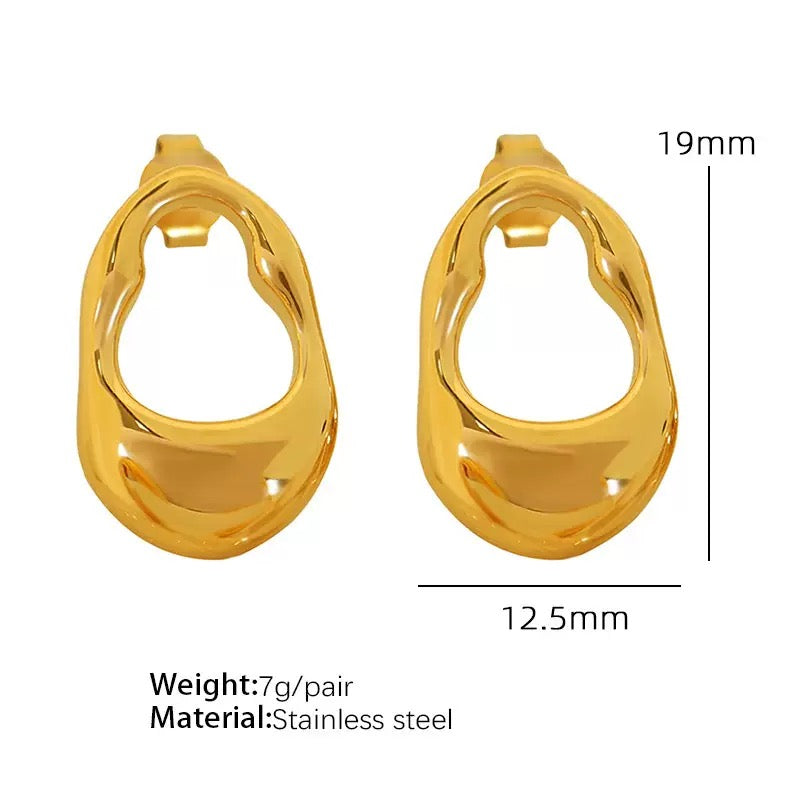 Simla golden egg earrings