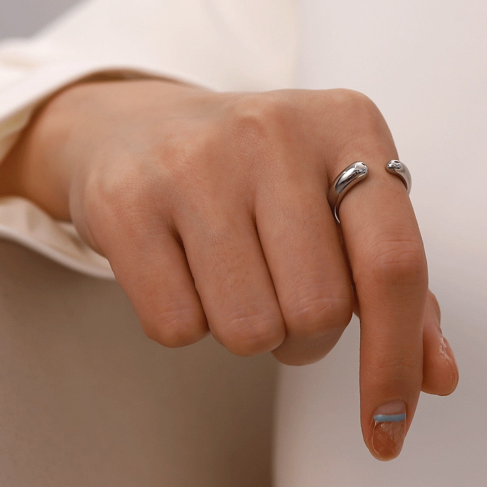 Open band rings