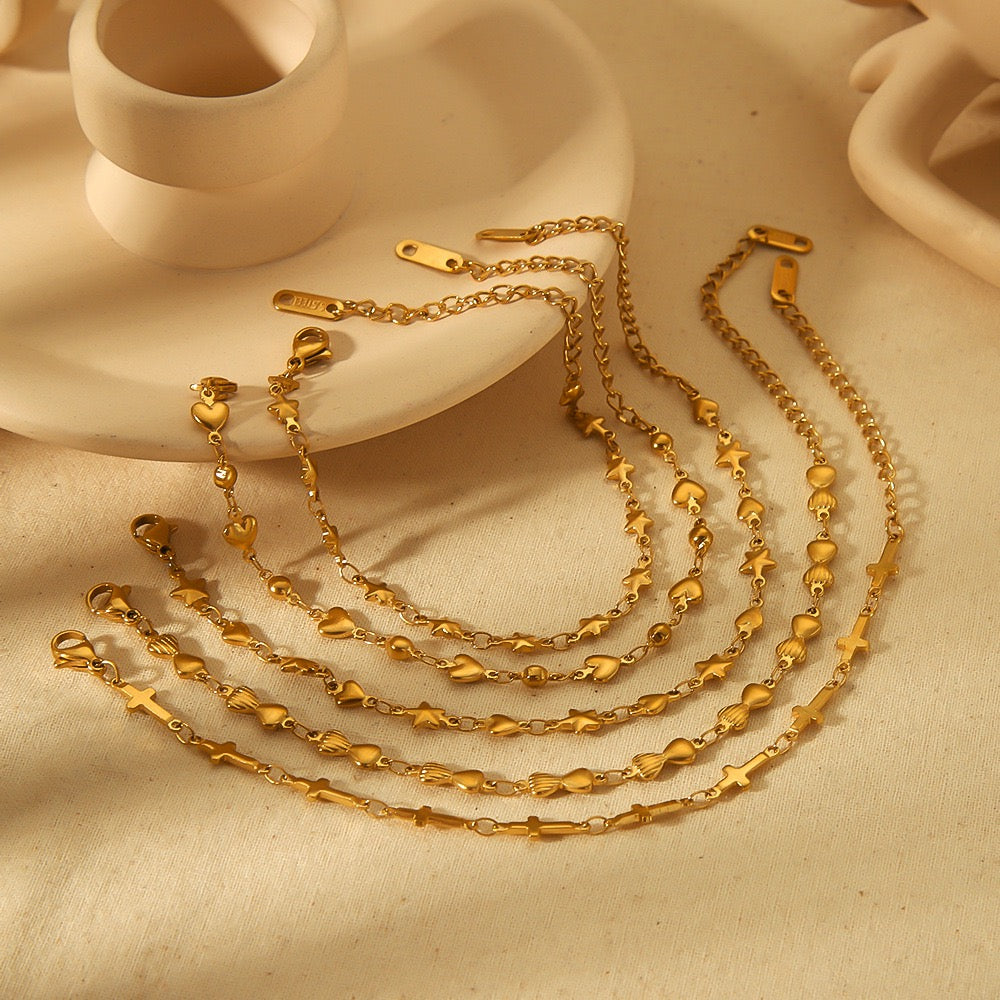 Dainty mini bracelet