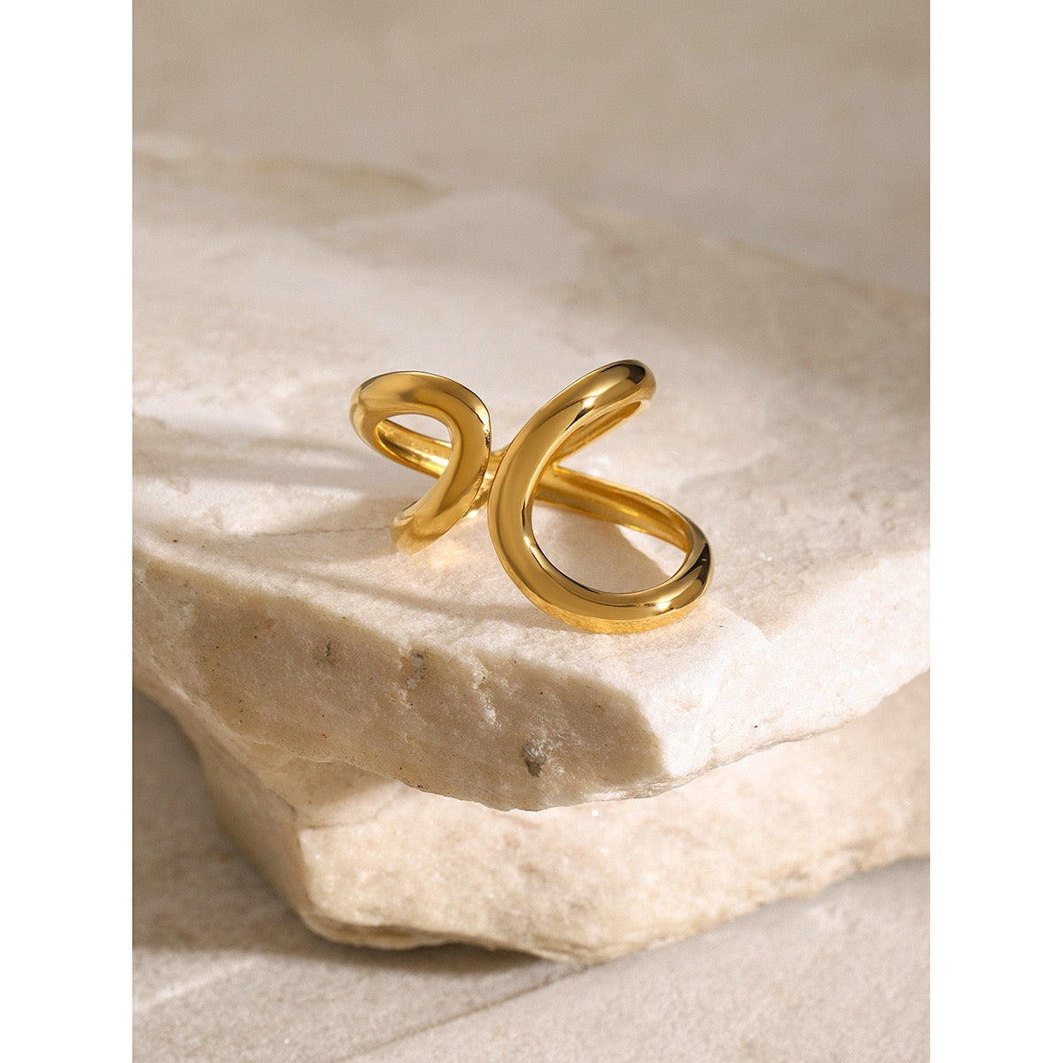 Double lines ring